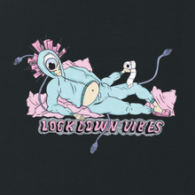 Lade das Bild in den Galerie-Viewer, "Pillow Rider" shirt