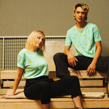 Lade das Bild in den Galerie-Viewer, Zitronen shirt unisex